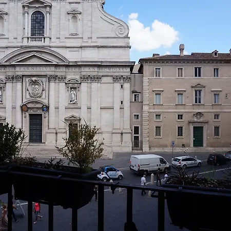 Piazza Del Gesu' Luxury Suites-3